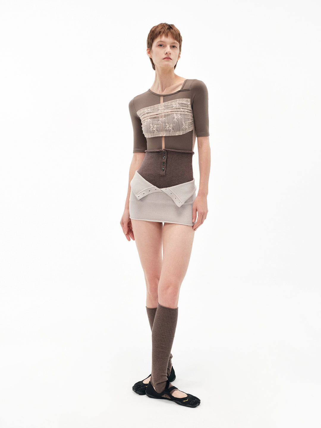 バレエ typha short Typha Ballet Leotard | Brown with Nude Pink Lace Short Sleeves